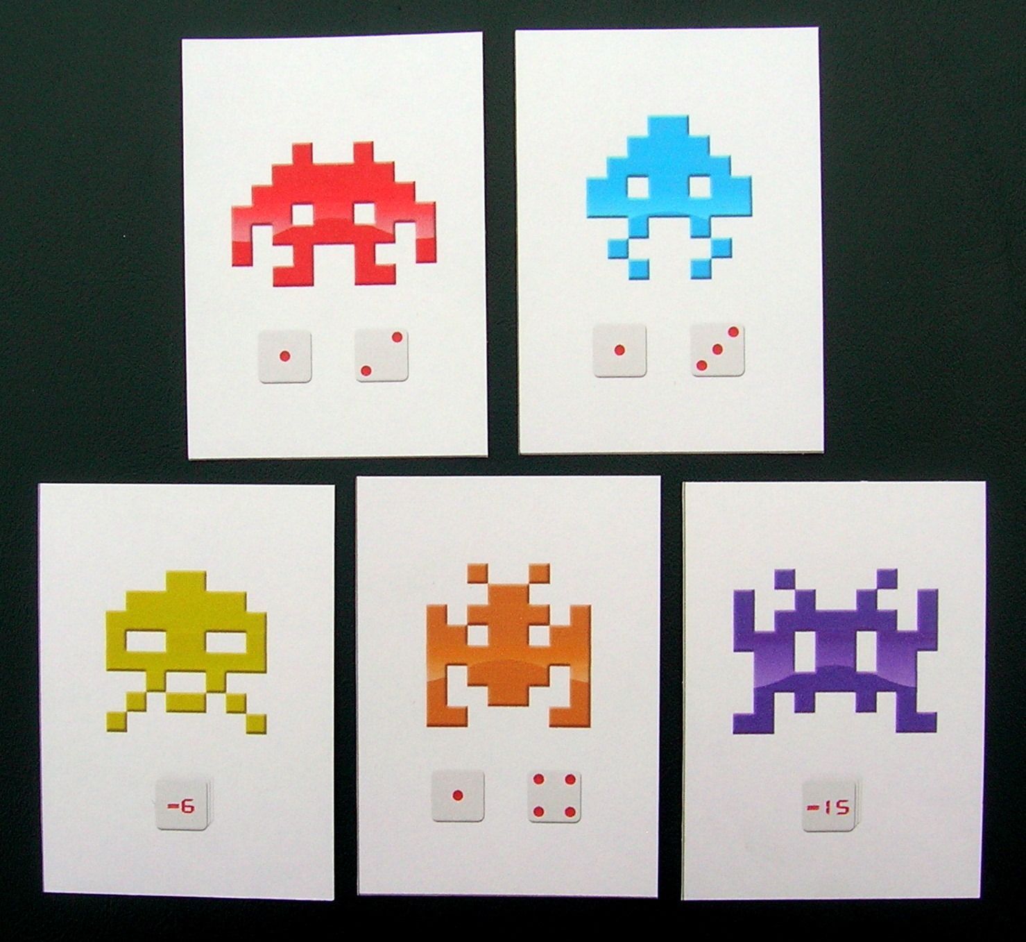 Coperta 8-Bit Invaders