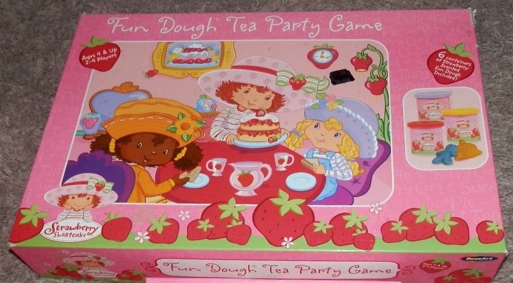Strawberry Shortcake Fun Dough Tea Party Game box art