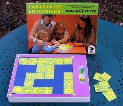 Labyrinthe en damiers box art