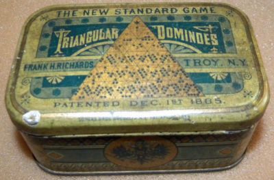 Triangular Dominoes doboz