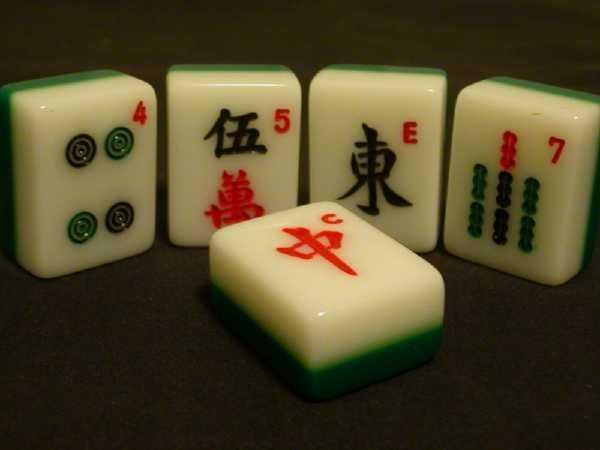 Mahjong doboz