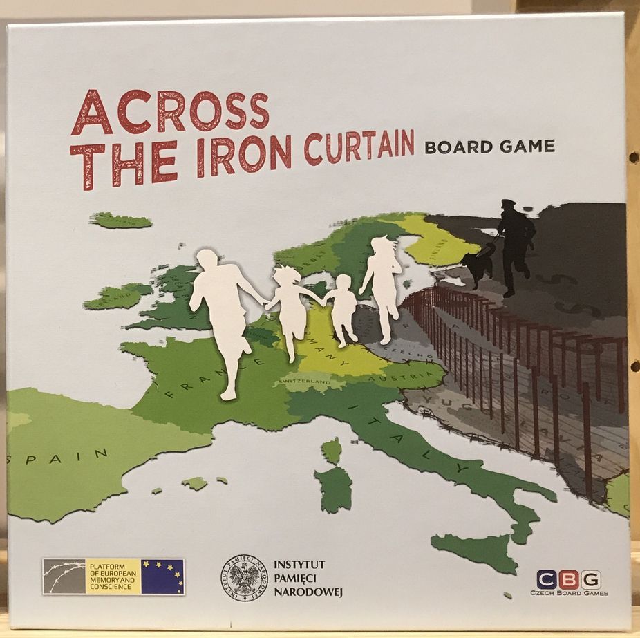 Coperta Across the Iron Curtain