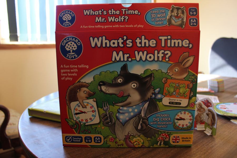What's the Time, Mr. Wolf? doboz