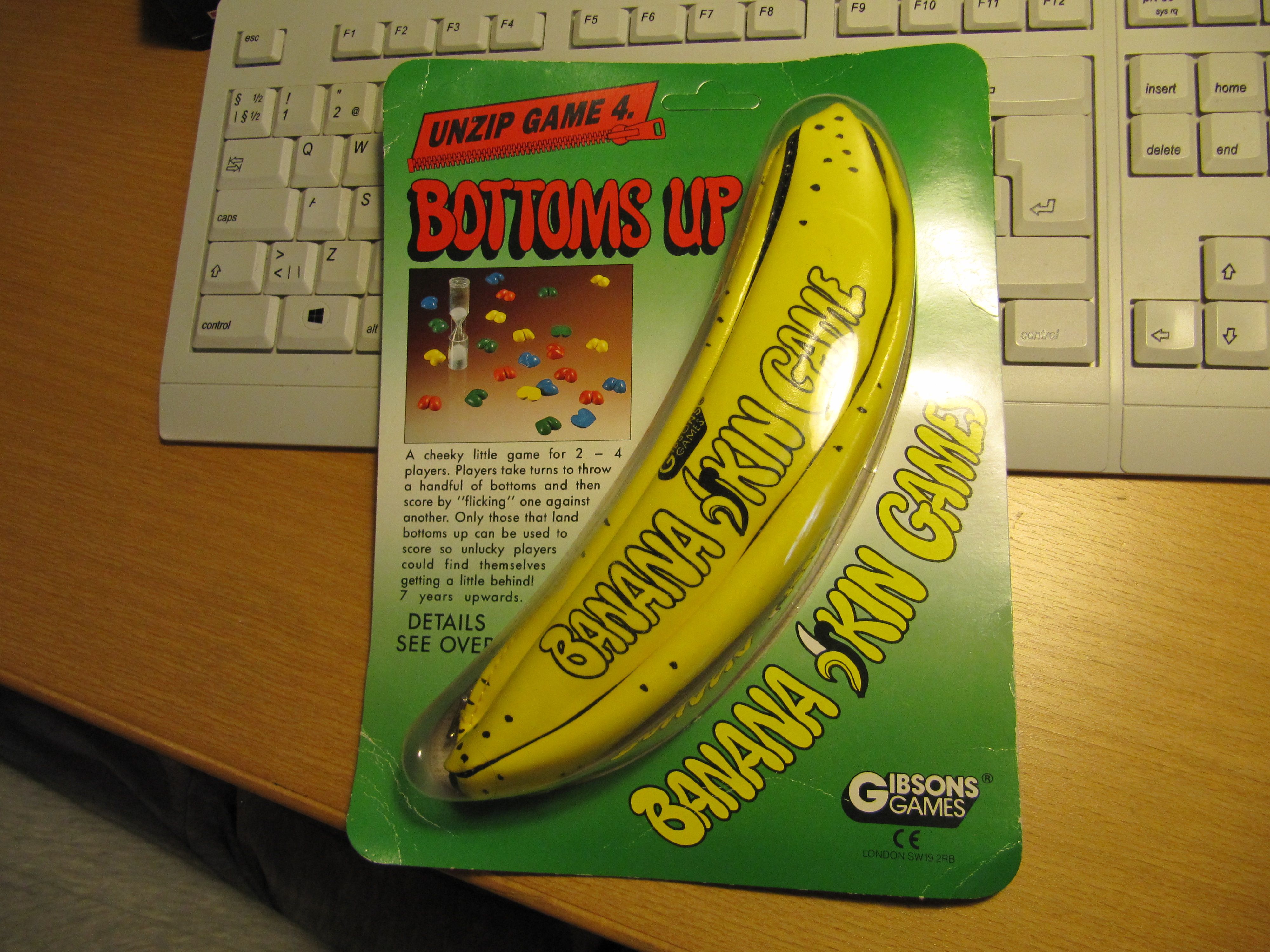 Bottoms Up: Banana Skin Game – Unzip Game 4 box art