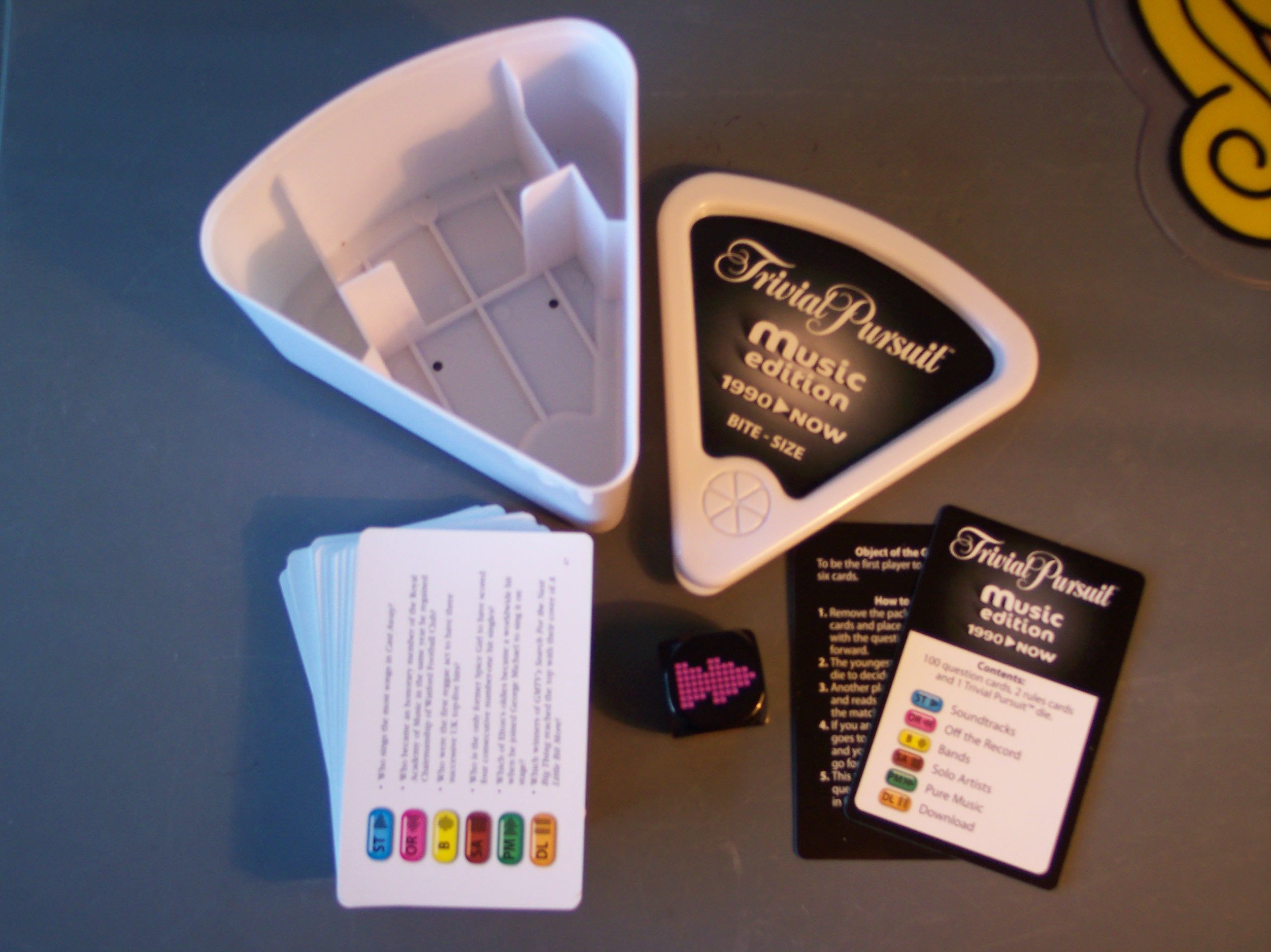 Trivial Pursuit: Music Edition 1990-Now – Bite-size box art