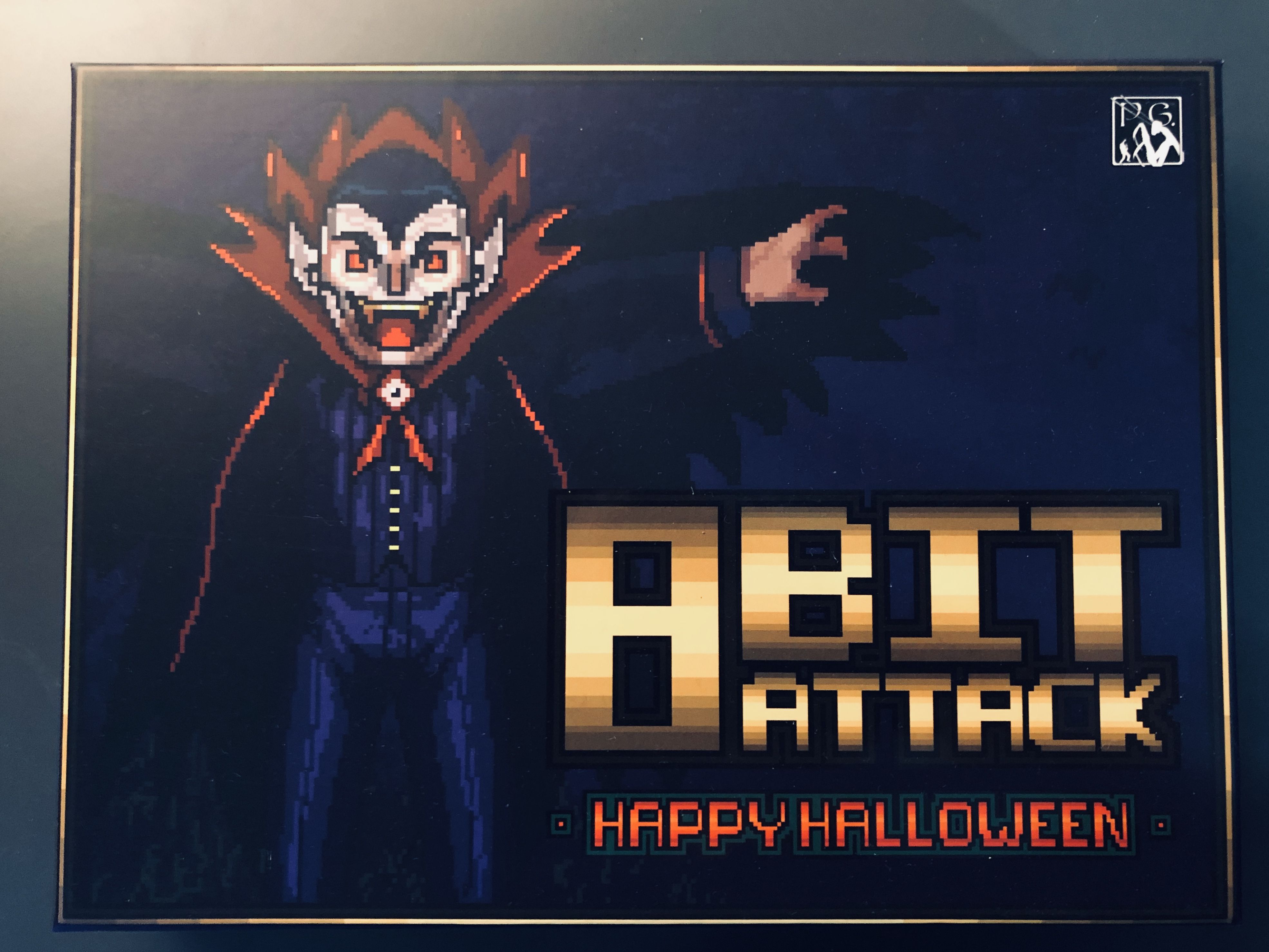 8 Bit Attack: Happy Halloween doboz