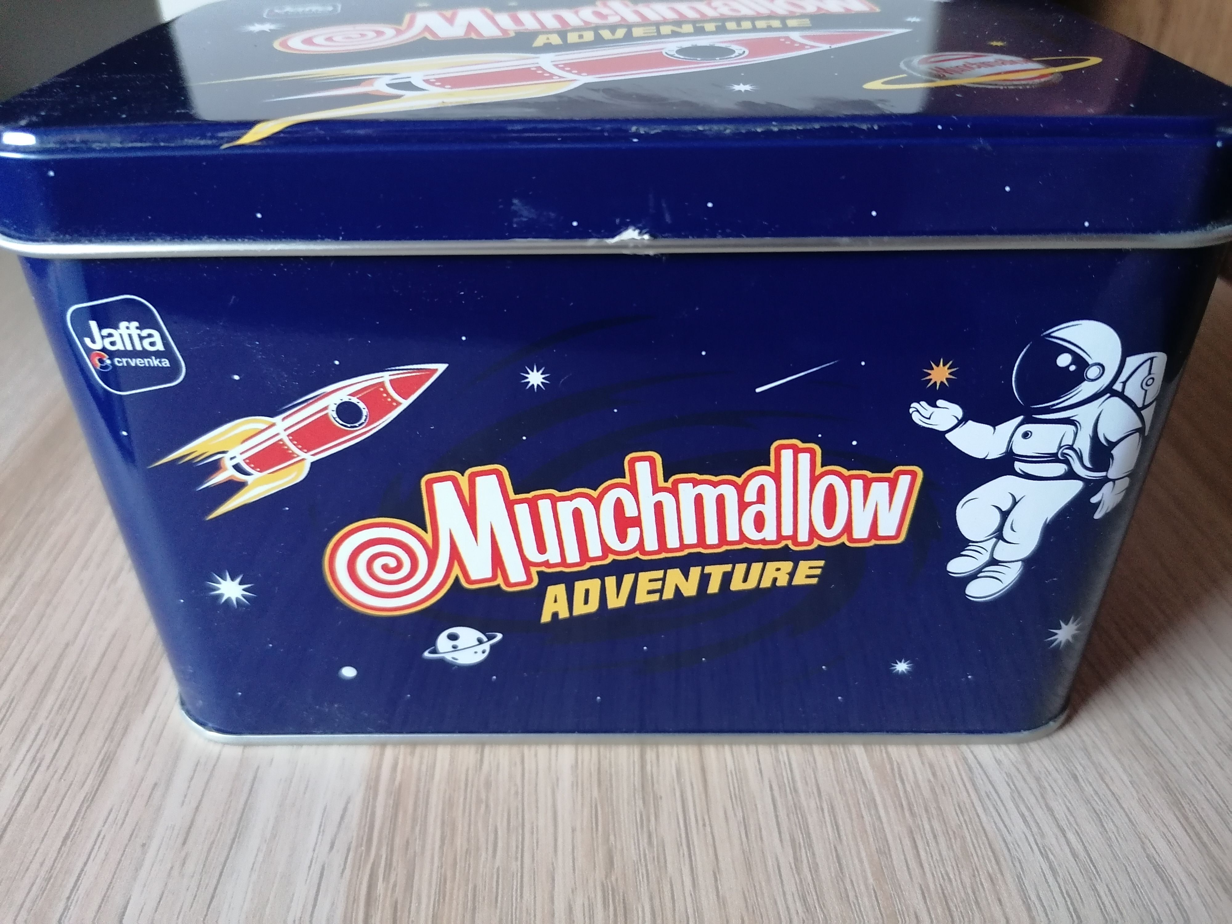 Munch adventure box art