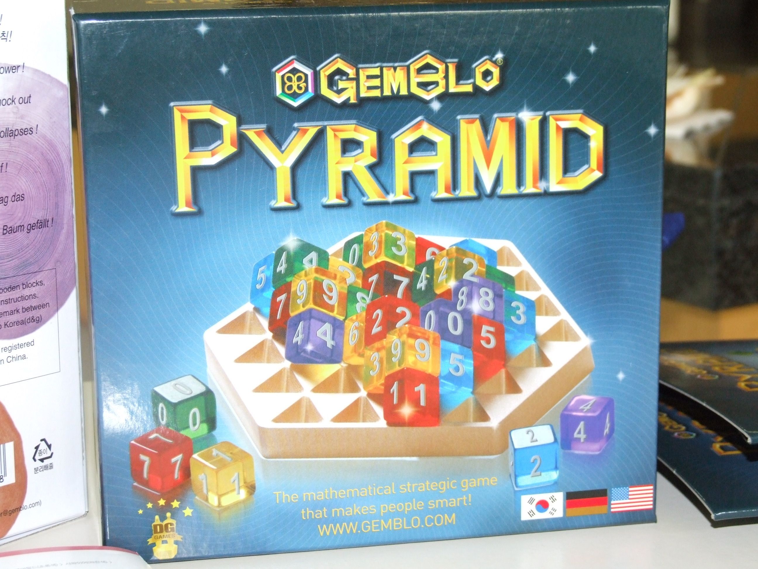 GemBlo Pyramid doboz