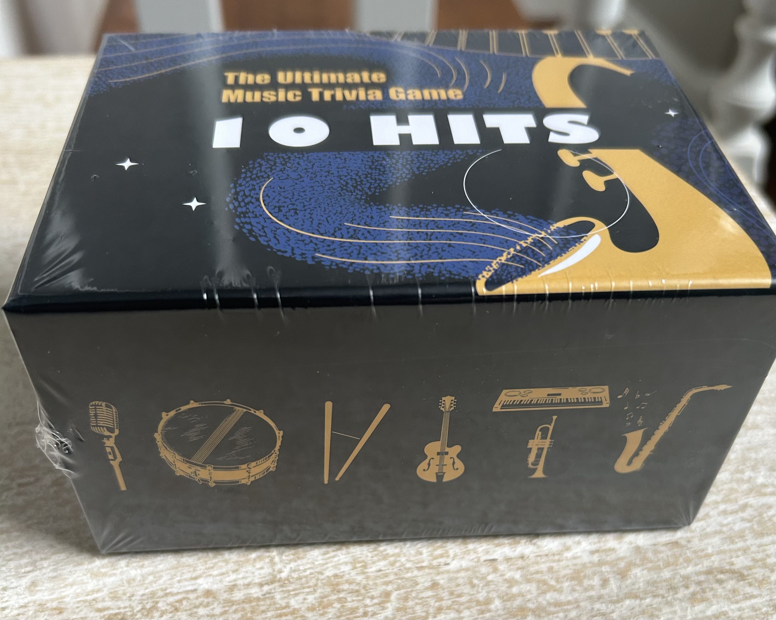 10 Hits Music Trivia Card Game doboz