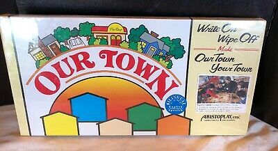 Our Town Your Town doboz